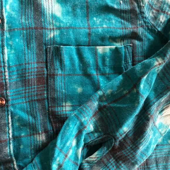 🔆HOLLISTER Flannel Button Top - Picture 3 of 7